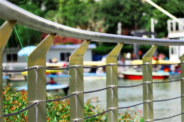 中学毕业对孩子说的寄语 【中学毕业父母对孩子说的话】