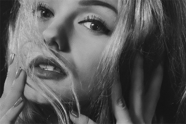 带仪字与世无争的的网名昵称