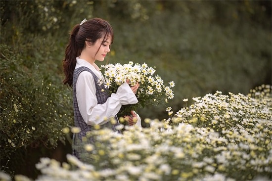抒发内心情感的句子 抒发内心高兴情感的句子