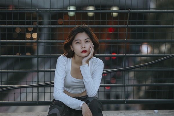赞美敬业爱岗的句子